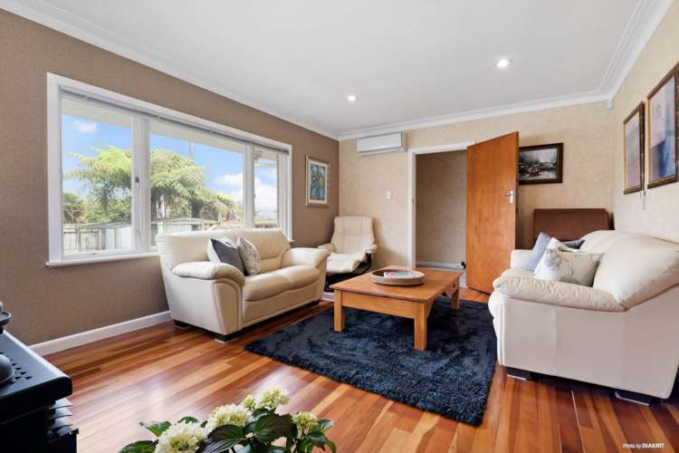 81 Te Atatu Road Te Atatu South_4