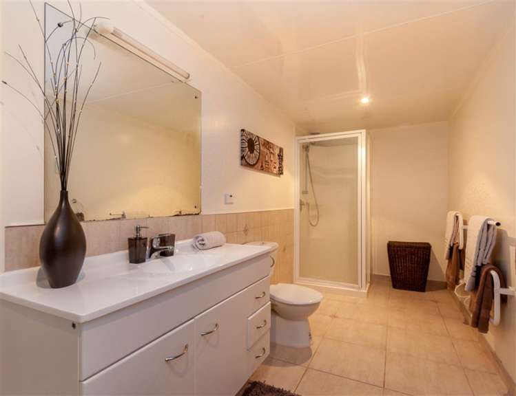 40 Eyre Street Henderson_7