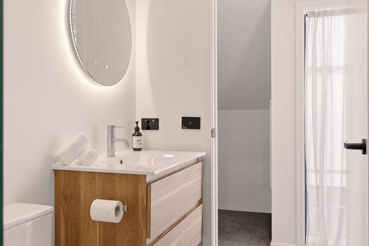 33 Casterway Crescent Jack's Point_13