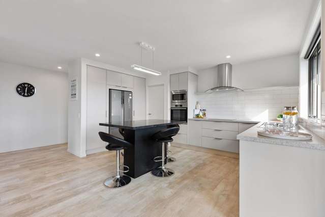 9 Puhirake Crescent Pyes Pa_4