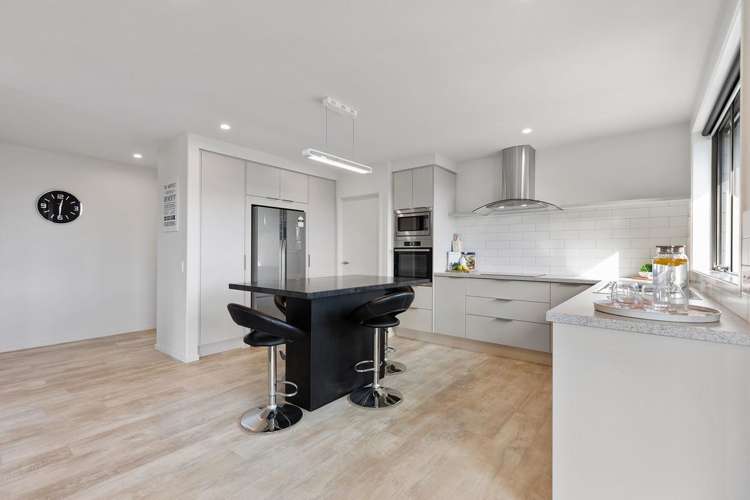 9 Puhirake Crescent Pyes Pa_4