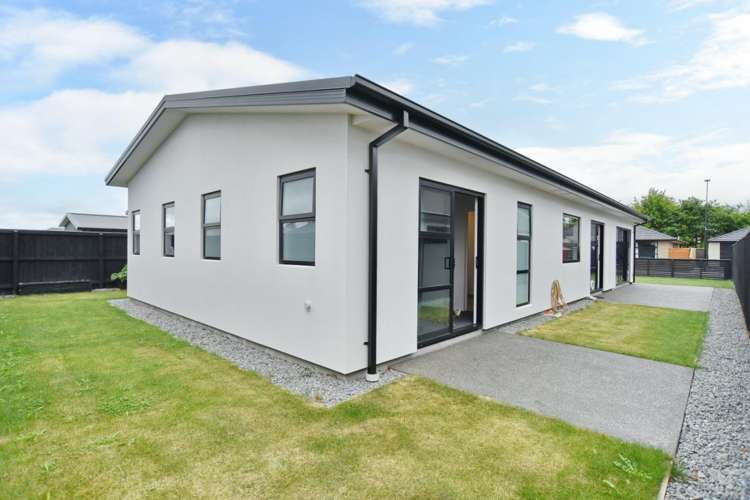 60 Quinn Crescent Woodend_17