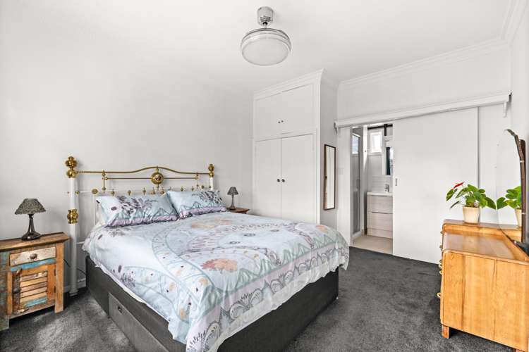 1417 Woodstock Avenue Mayfair_6