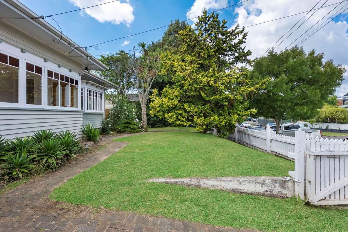 5 Riro Street | Point Chevalier | Auckland City | Houses for Sale - OneRoof
