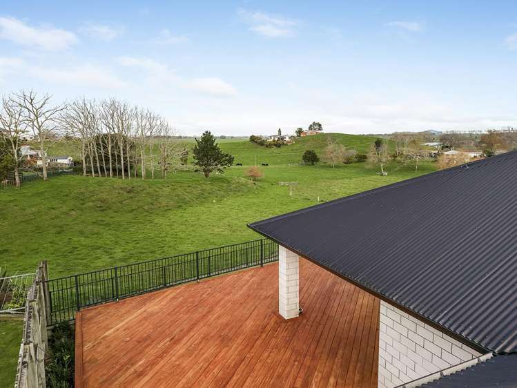 15 Carlingford Rise Dinsdale_15