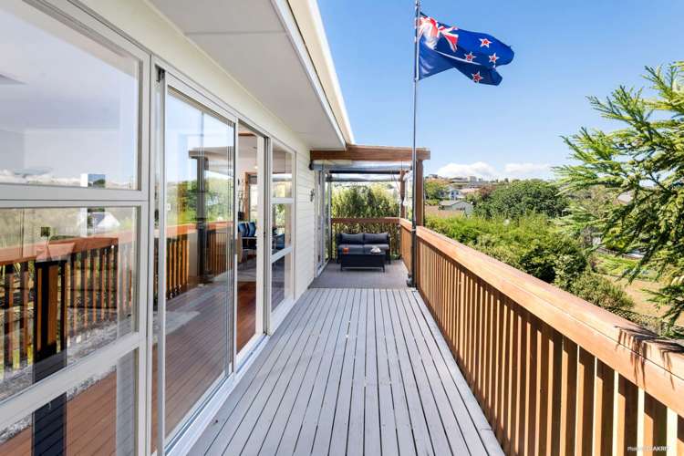 51 Ravenwood Drive Forrest Hill_10