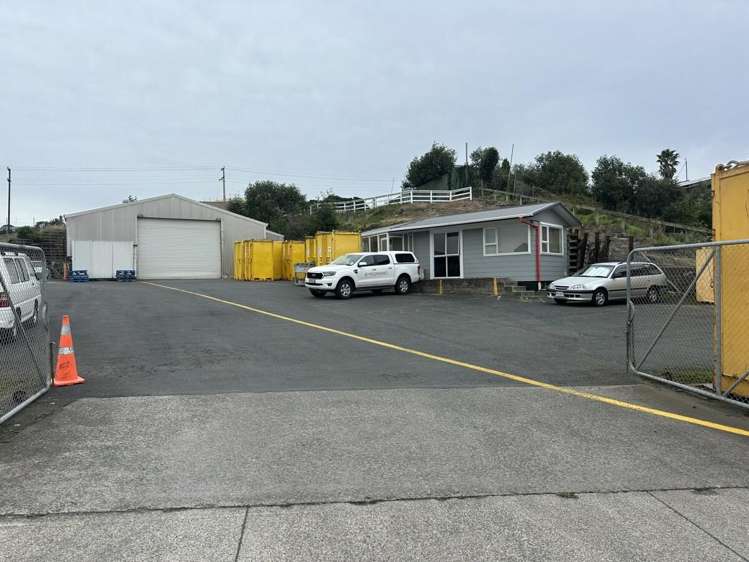 143 Breakwater Road_0