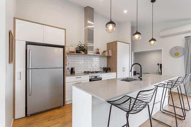 40 Metoriti Cres Papakura_3