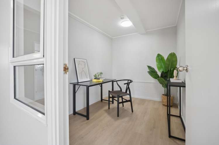 60 Titirangi Road New Lynn_19