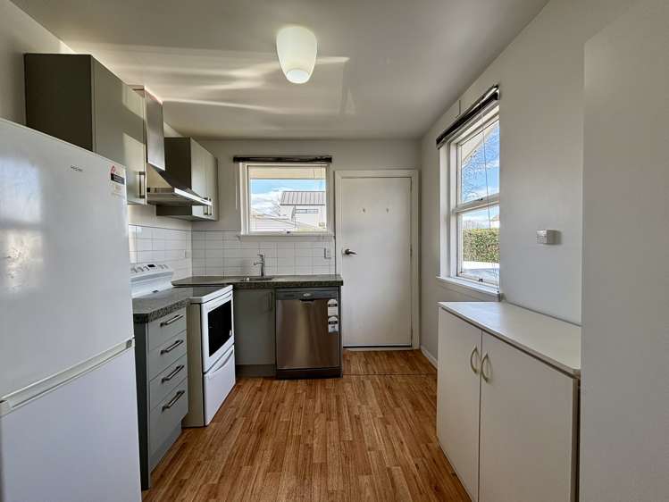2/80 St Albans Street_0