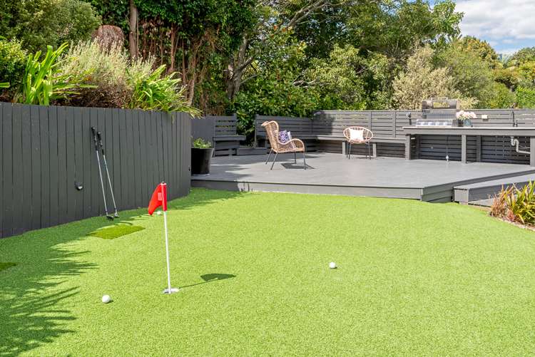 35 Pickwick Parade Mellons Bay_33