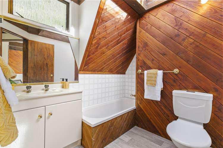 14 Cassis Place Crofton Downs_11