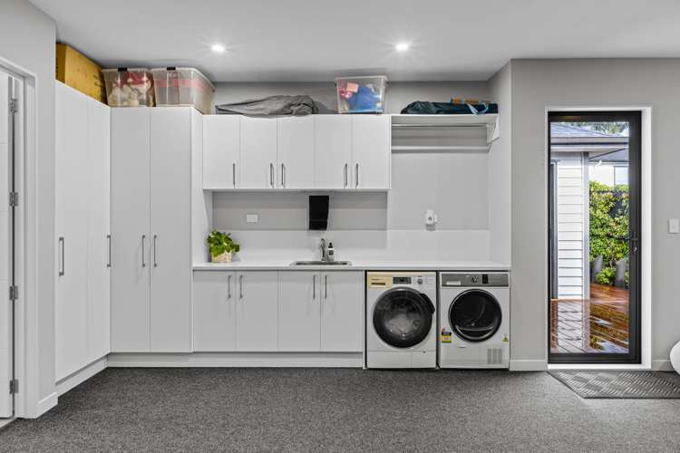 61 Symes Drive Red Beach_27