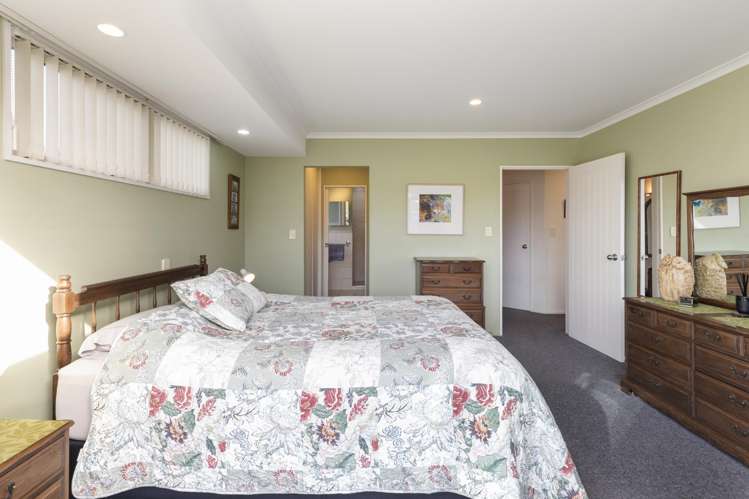 15 Becmead Drive Harewood_16
