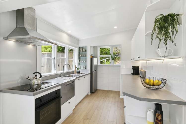 5 Vautier Avenue Wadestown_6