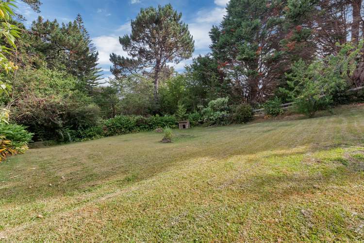 28 Raewyn Street Morningside_18