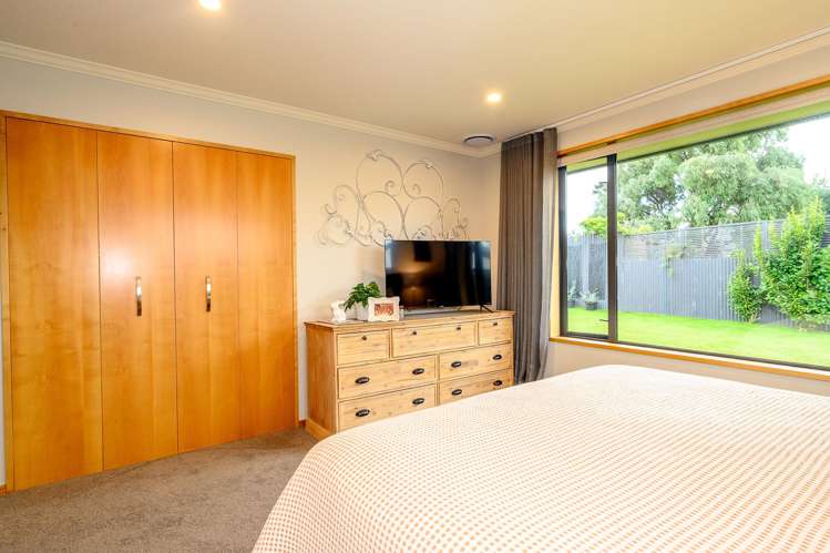 6 Robina Place Gore_28