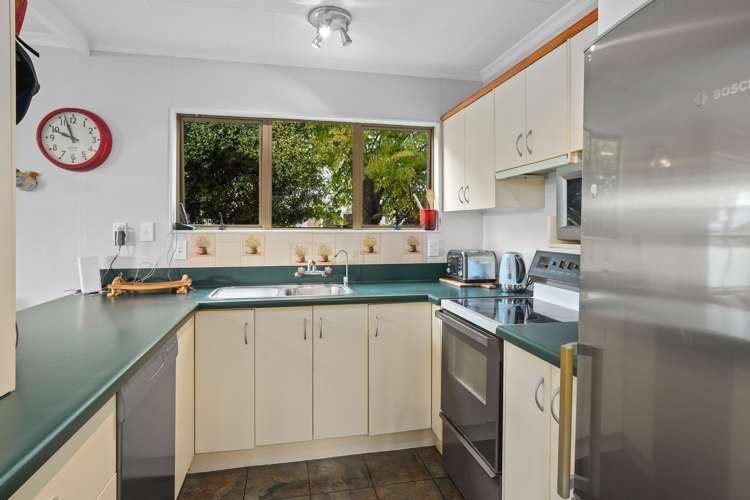 16 Newman Avenue Brightwater_3