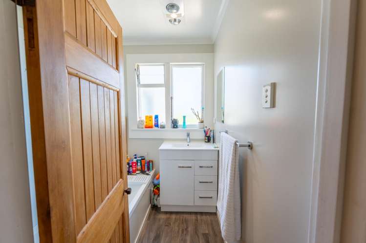 87 Avenue Road West End_8