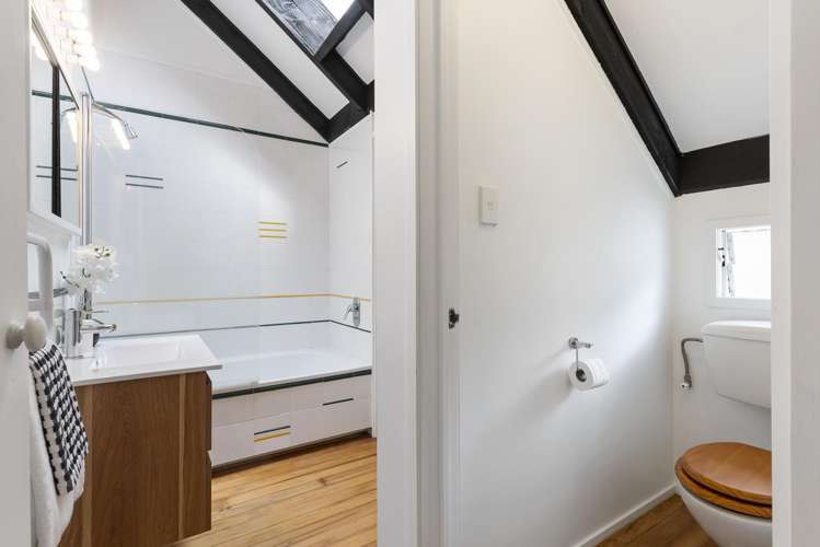 2/44a Waiohua Road Greenlane_11