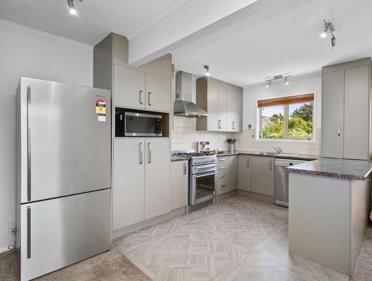 49 Waipounamu Drive Kelson_6