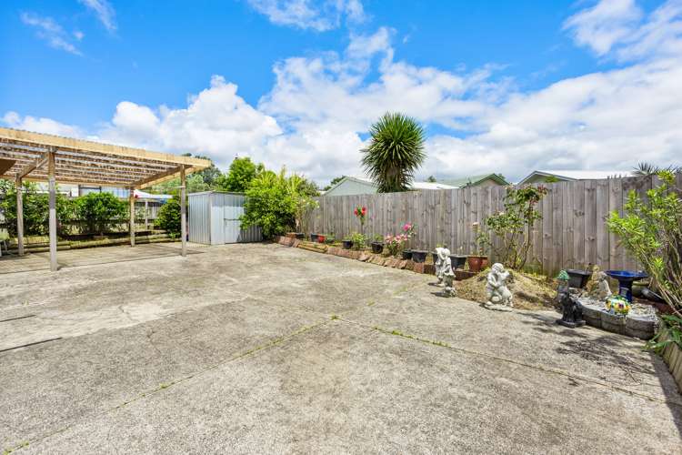 13 Glen Close Glen Eden_19