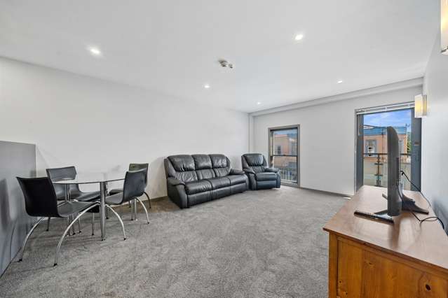 6/208 Jackson Street Petone_1