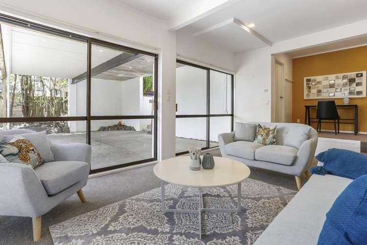 61 Woodfern Crescent Titirangi_15