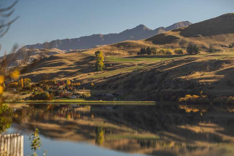 27 Arrowtown-Lake Hayes Road Lake Hayes_20