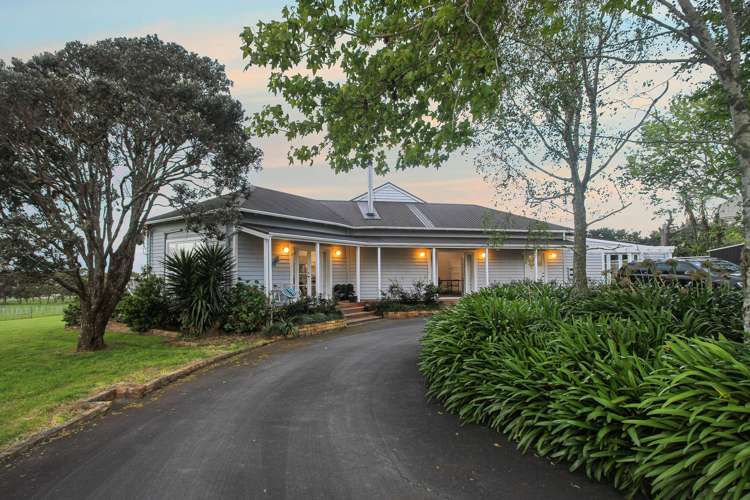 187F Clarks Beach Road Clarks Beach Franklin Houses for Sale