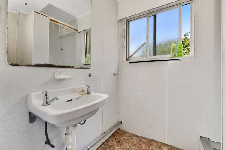 26 Deerness Crescent Algies Bay_12