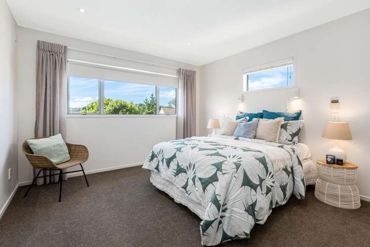 4 Marina View Paremata_12