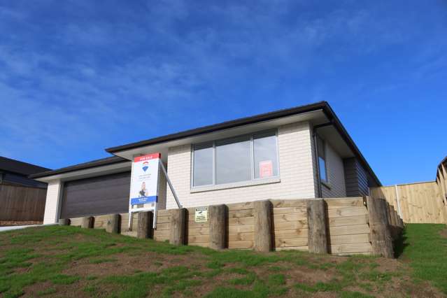 65 Leathem Crescent Pokeno_4