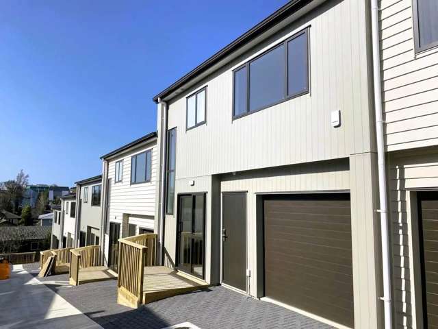 Sun-Filled Home in the Heart of Howick