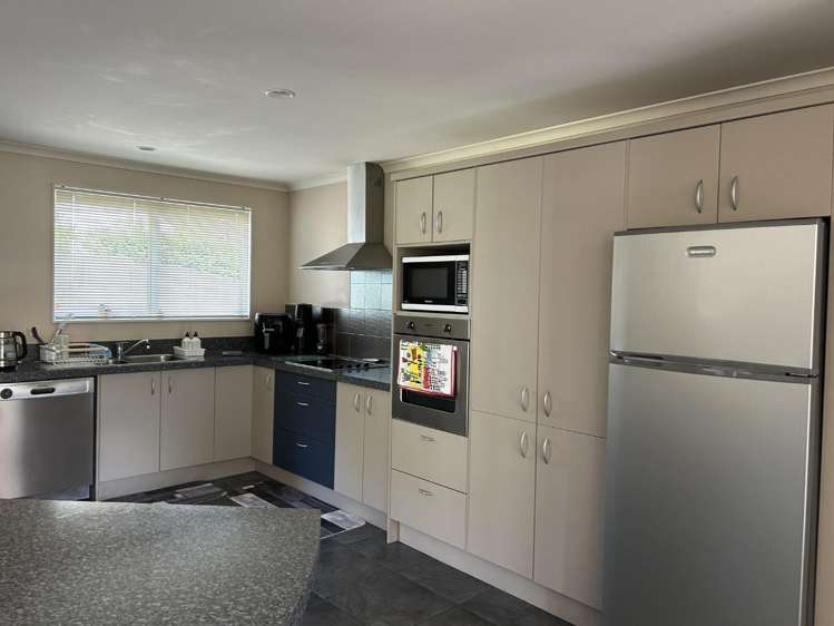 38 Mickelson Avenue Rototuna_14