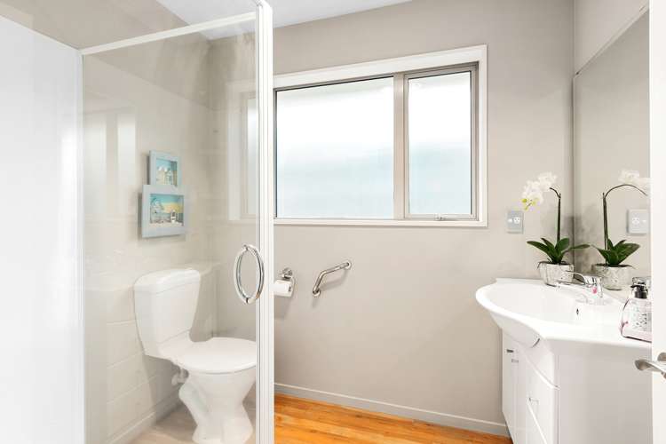 19 Bassett Street Burwood_8