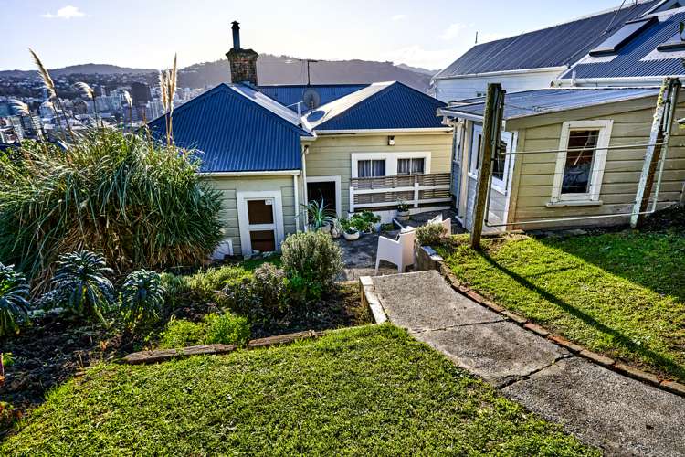 23 Shannon Street Mount Victoria_17