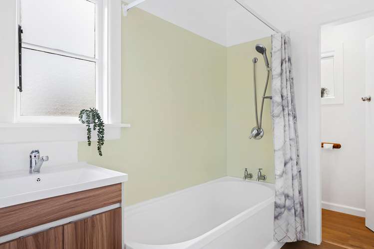 16 School Road Woodend_8