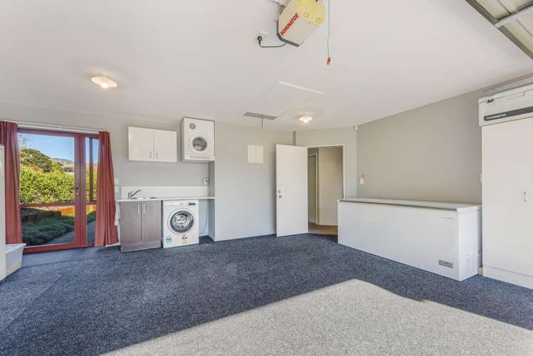 8 Cheshire Place Stoke_22