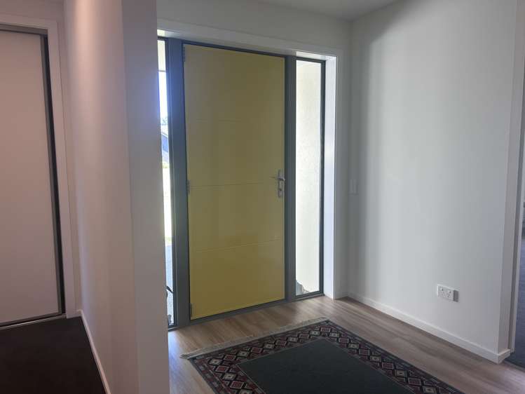 18 Memorial Crescent_2