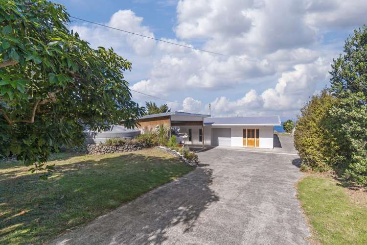 1880 East Coast Road Whakatiwai_11