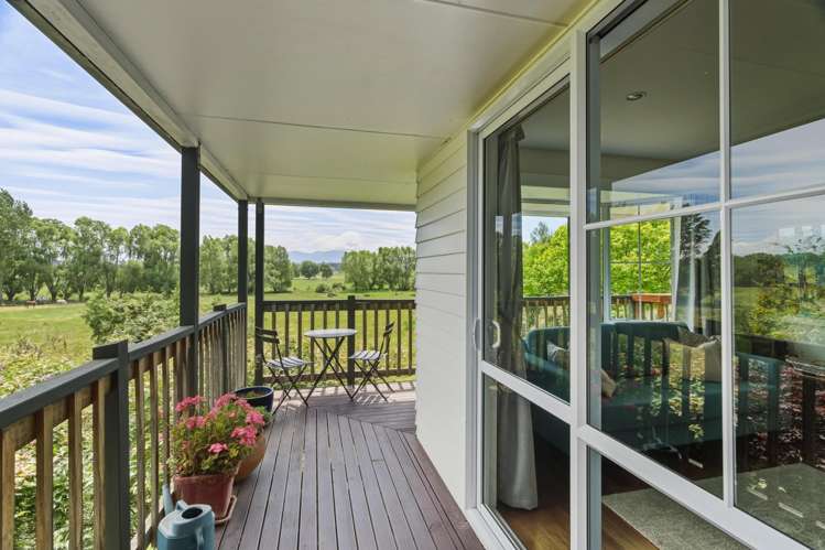 1692b Cust Road Cust_19