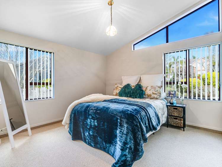 8 Princess Maria Place Massey_13