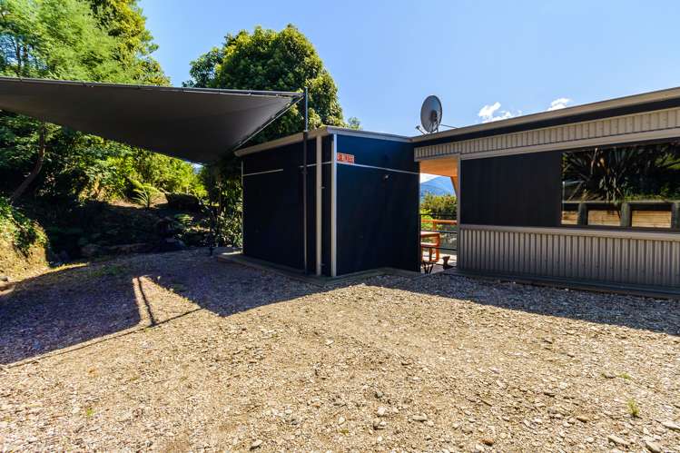 13b Beach Place Havelock_6