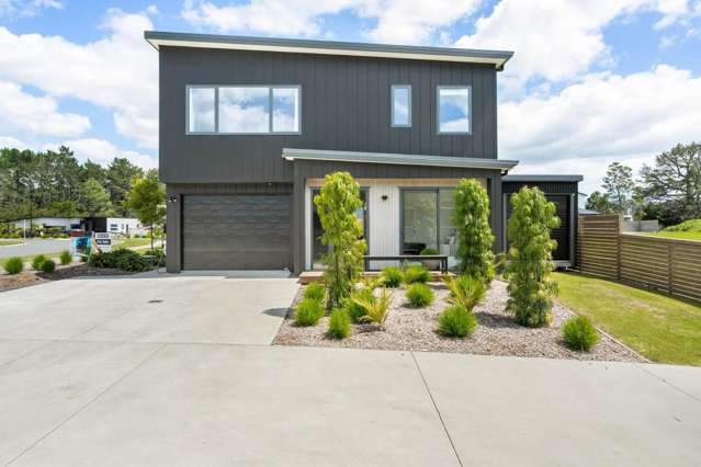 Exceptional on Pinnacles Lane