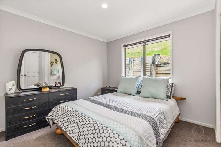 490 Redoubt Road Flat Bush_10