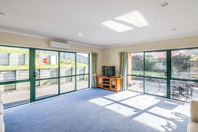 2 Lorna Irene Drive Raumati South_3