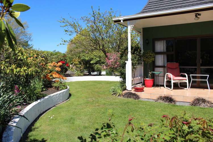 221 Middle Road Allenton_15