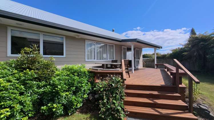 8 Haines Grove 2774_1