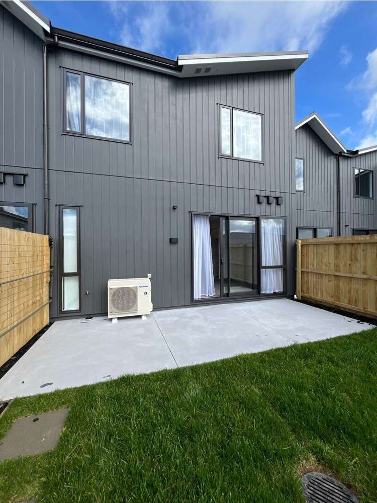 Symes Drive Red Beach_1